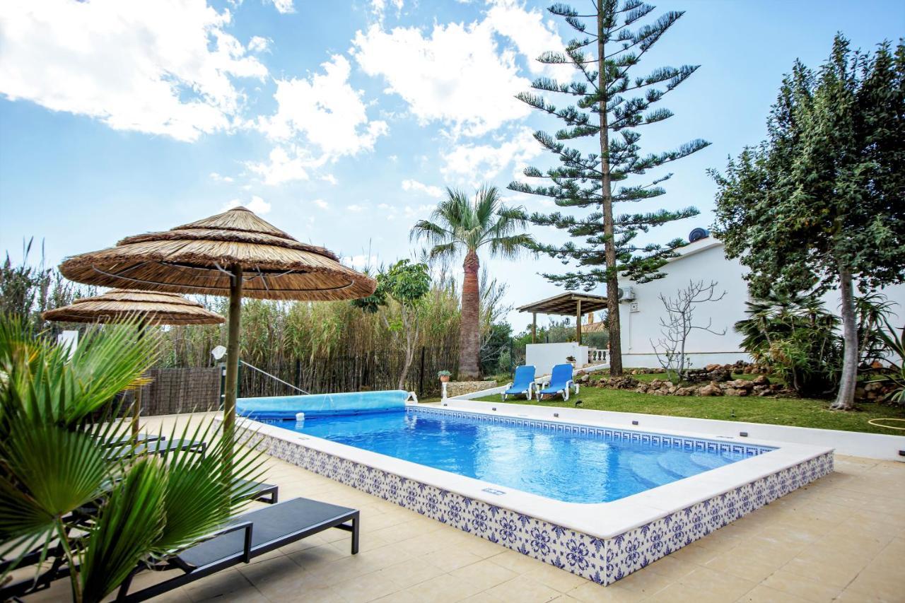 Villa Yvonne,Private Pool,Private Parking 1,7 Km From The Beatch Albufeira Exterior foto